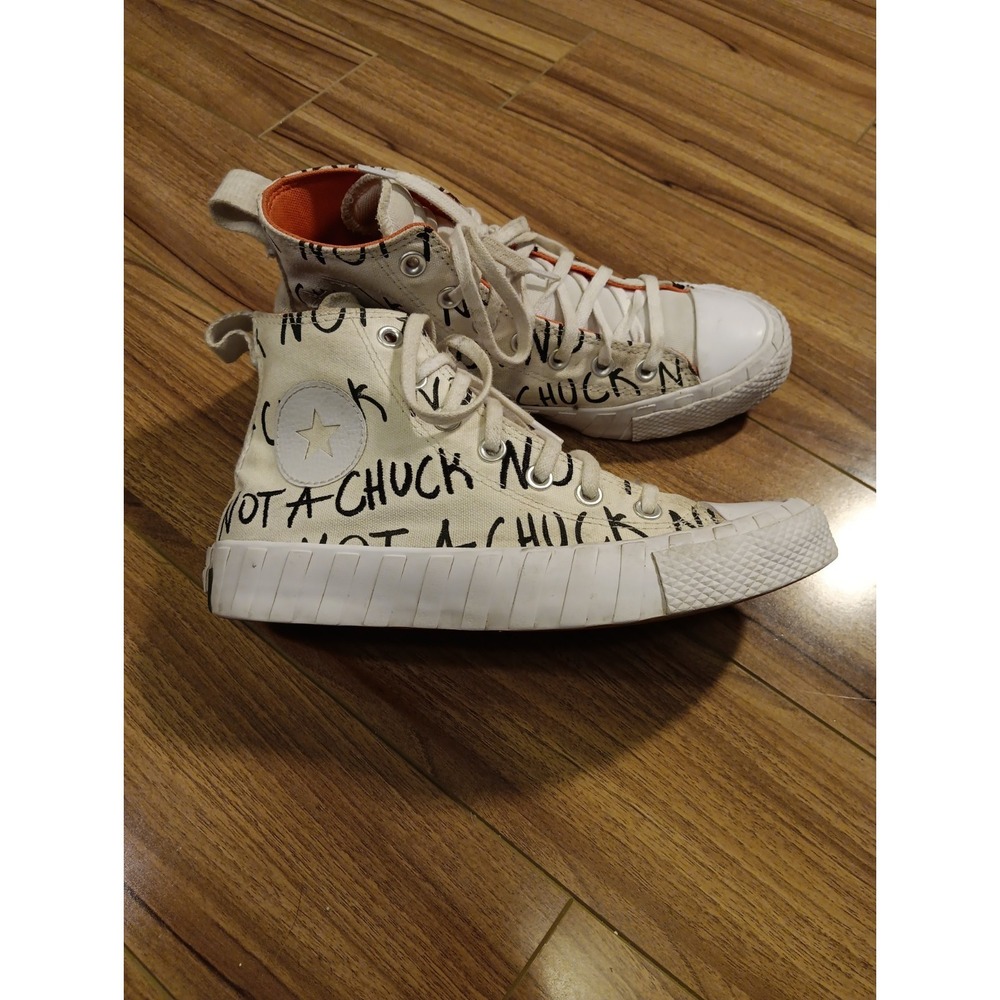 Size 6 - Converse Chuck 70 High UNT1TL3D - White